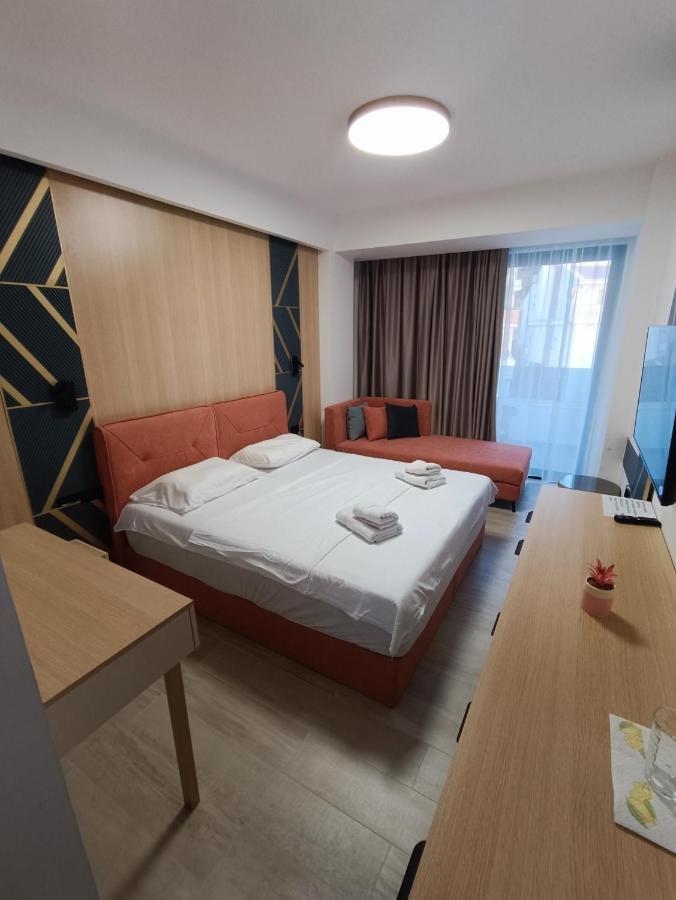 Premium - Dragovic Apartments 울친 외부 사진